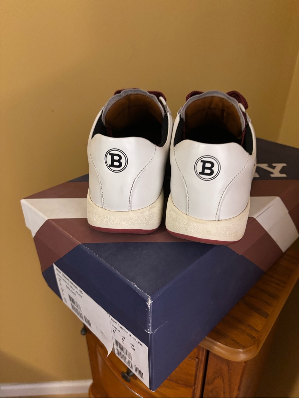 Bally Men’s White Sneakers with Burgundy Accents - Picture 4 of 12